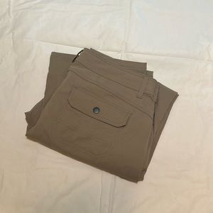 Prana Halle 16R taupe NWT